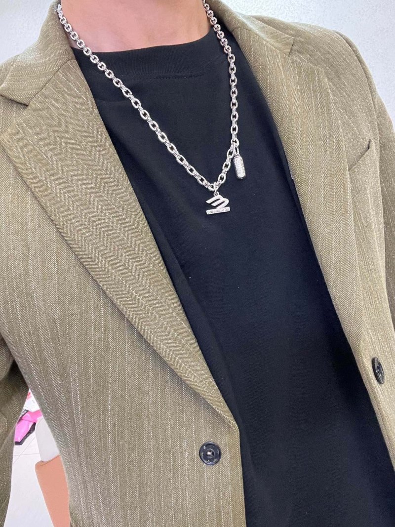 Ba1en*iaga necklaces